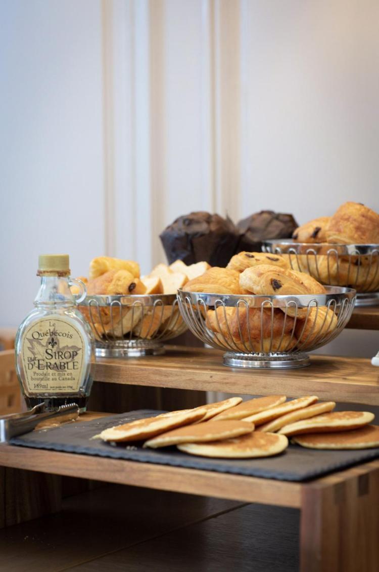 Maison D'Anthouard Ecully Bagian luar foto