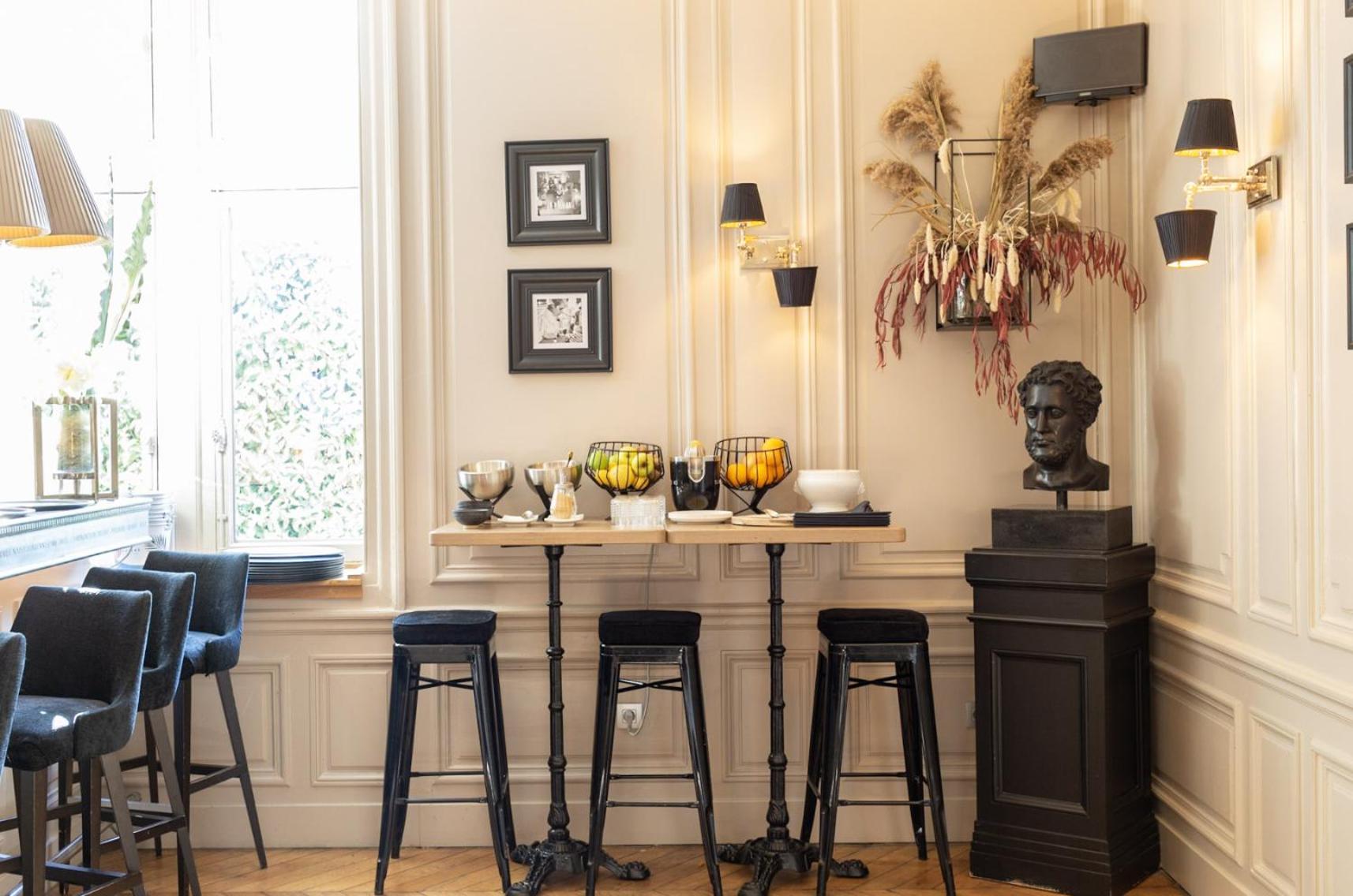 Maison D'Anthouard Ecully Bagian luar foto