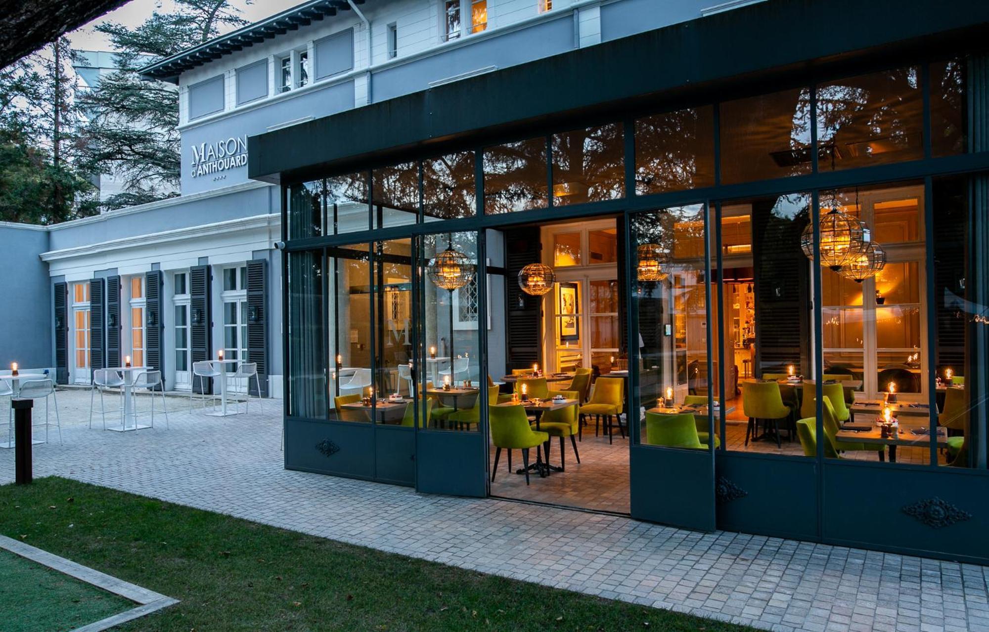 Maison D'Anthouard Ecully Bagian luar foto
